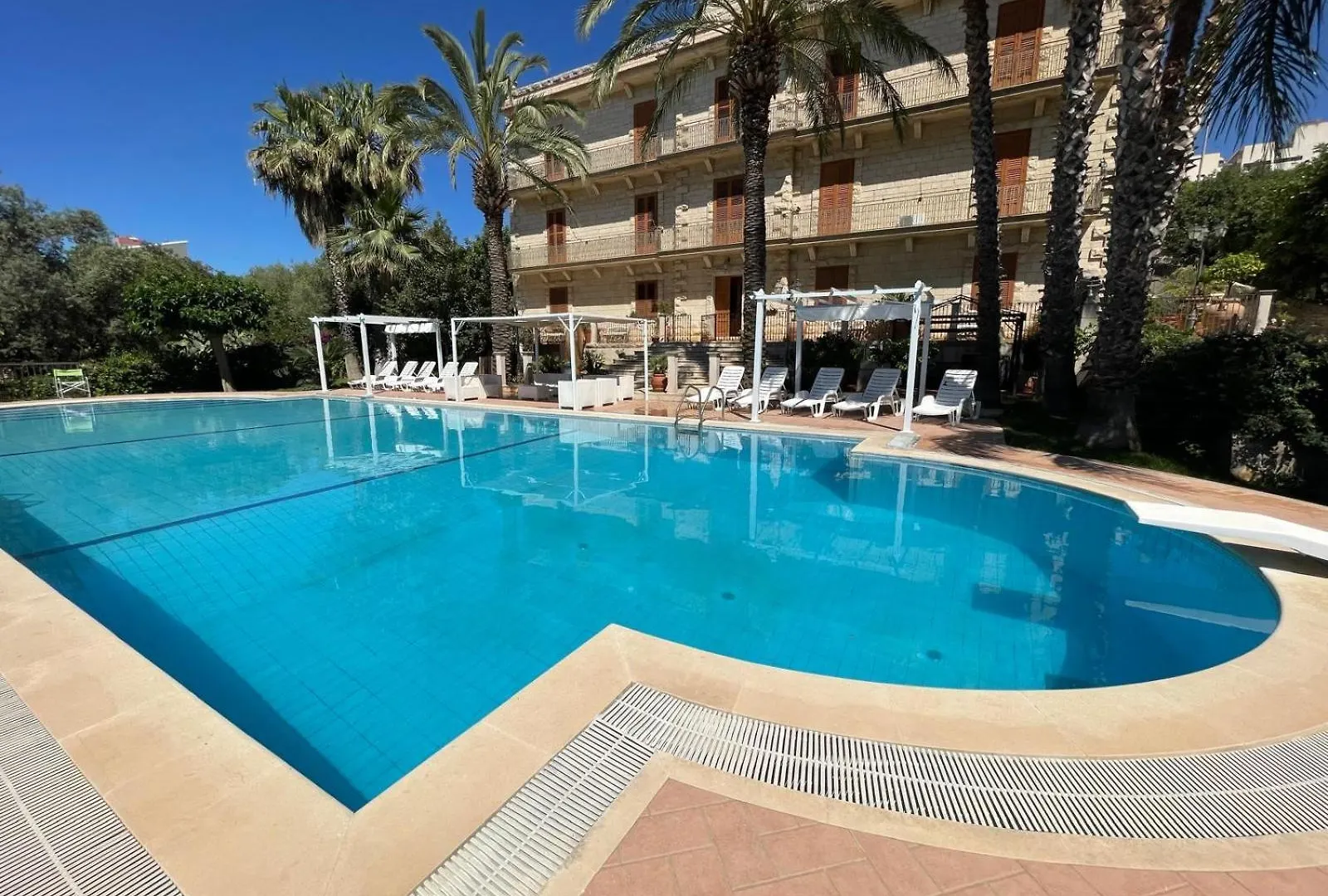 Villa Alta Lux Homeholiday Stone Modica Italy